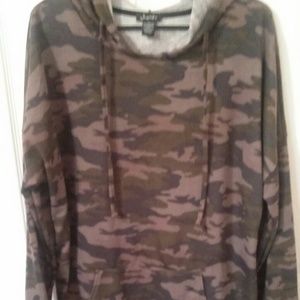 Camo hooded dress NWT